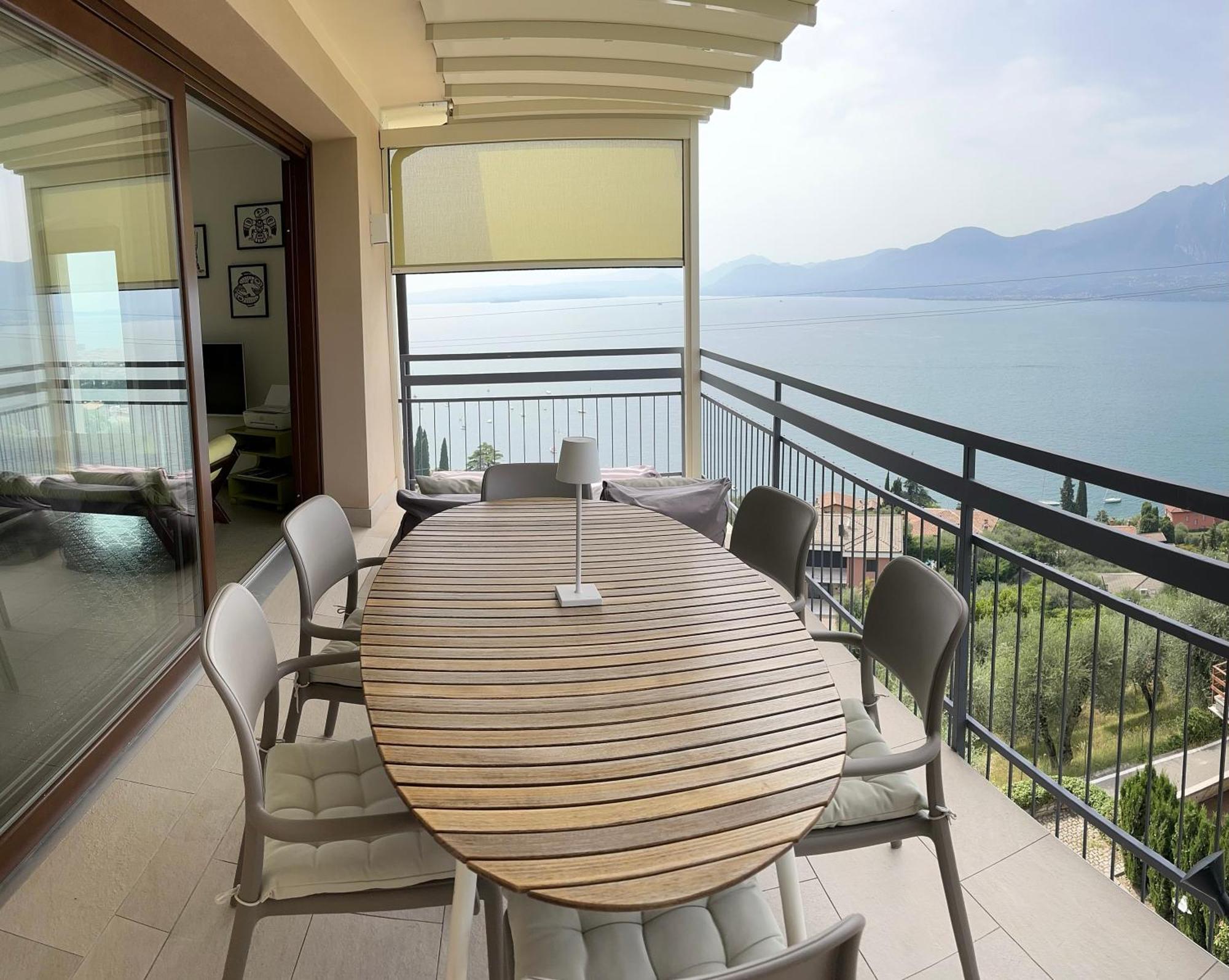 Casa Prima Vista Apartman Torri del Benaco Kültér fotó