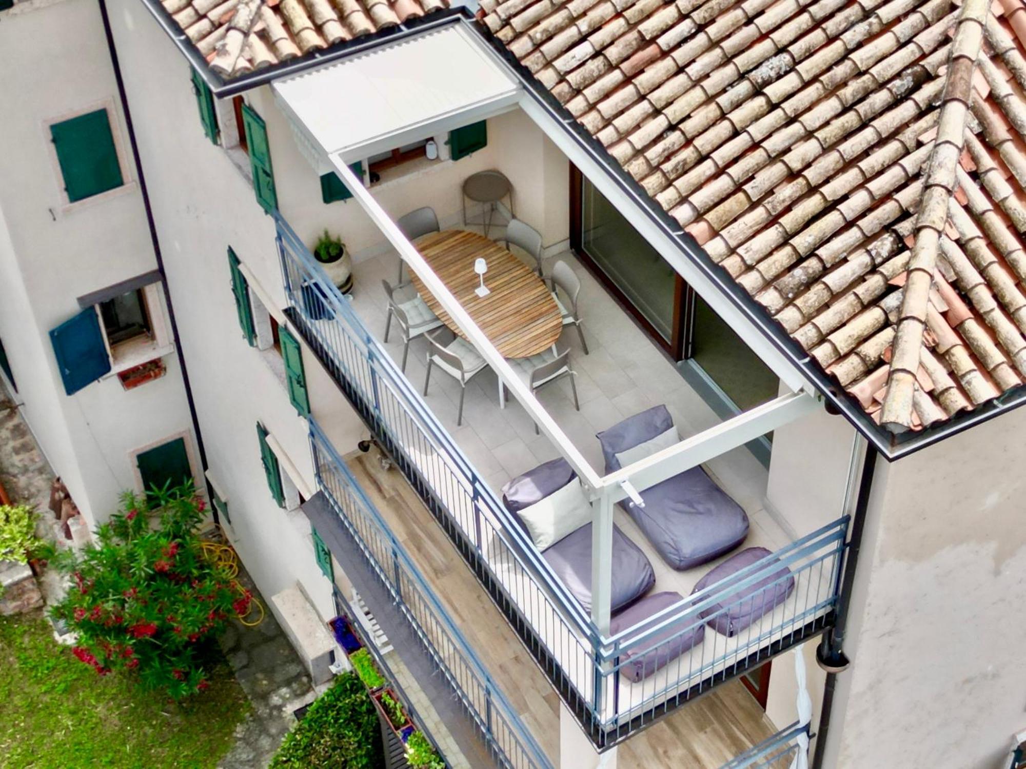 Casa Prima Vista Apartman Torri del Benaco Kültér fotó